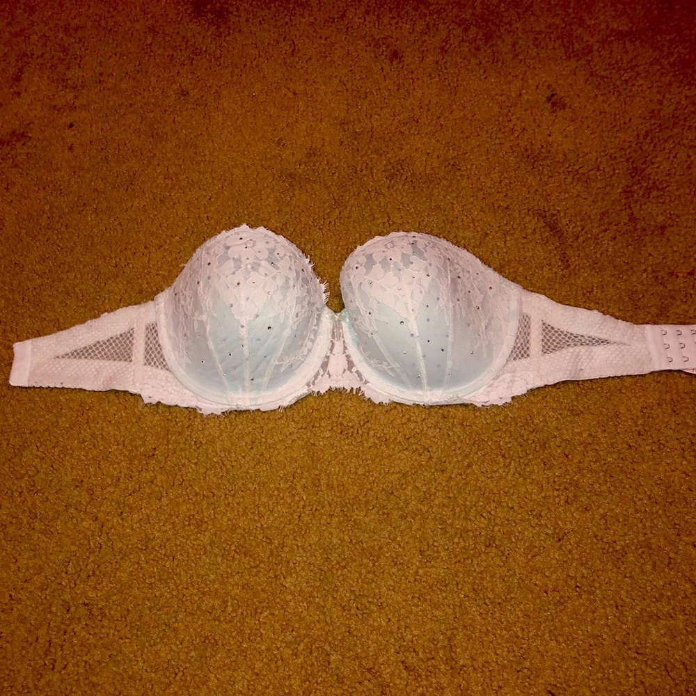 Strapless bra